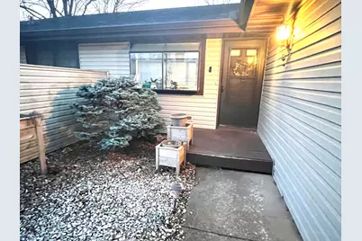 106 Spring Circle #106, Urbana, IL 61802 - Photo 2