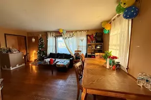 128 N York Rd, Bensenville, IL 60106 - Photo 4