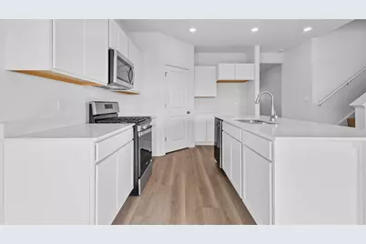 991 Sapphire Lane, Montgomery, IL 60538 - Photo 8