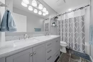 396 Nantucket Ct, Bartlett, IL 60103 - Photo 16