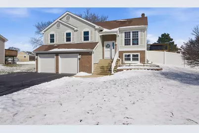 396 Nantucket Court, Bartlett, IL 60103 - Photo 2