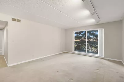 [Address not provided], Des Plaines, IL 60016 - Photo 4