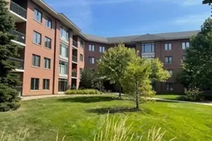 875 E 22nd St, Lombard, IL 60148 - Photo 4