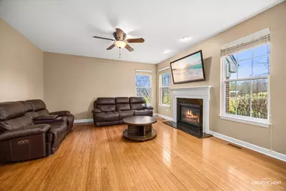 2782 Blakely Lane, Naperville, IL 60540 - Photo 6