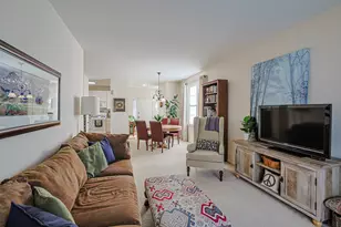 2436 Golf Ridge Cir, Naperville, IL 60563 - Photo 8