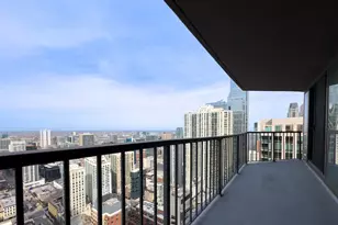 10 E Ontario St, Chicago, IL 60611 - Photo 4