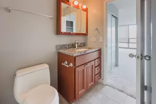 10 E Ontario St, Chicago, IL 60611 - Photo 18