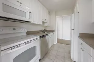 10 E Ontario St, Chicago, IL 60611 - Photo 10