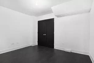 1833 S Throop St, Chicago, IL 60608 - Photo 8