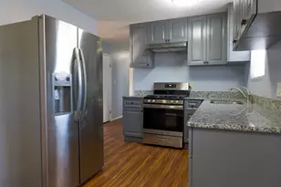 71 Cambridge Ln, Glendale Heights, IL 60139 - Photo 4