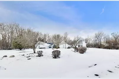 7716 Crystal Springs Road, Crystal Lake, IL 60012 - Photo 4