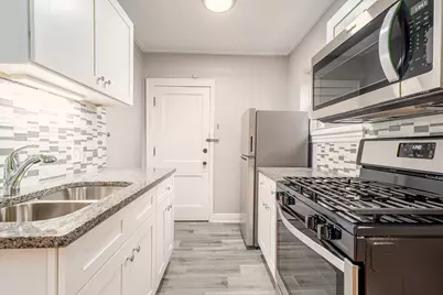 428 Park Boulevard #7, Glen Ellyn, IL 60137 - Photo 2