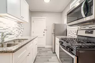 428 Park Blvd, Glen Ellyn, IL 60137 - Photo 2