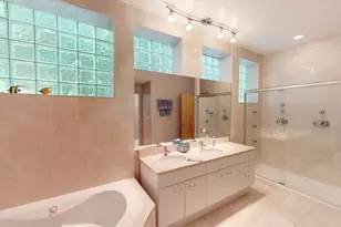 945 N Honore St, Chicago, IL 60622 - Photo 34