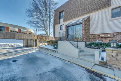 421 Elm Street #6K, Deerfield, IL 60015 - Photo 2