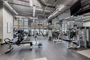 655 W Irving Park Rd, Chicago, IL 60613 - Photo 18