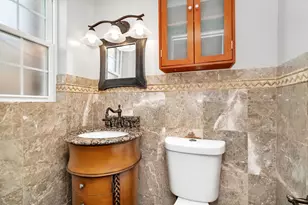 [Address not provided], La Grange, IL 60525 - Photo 8