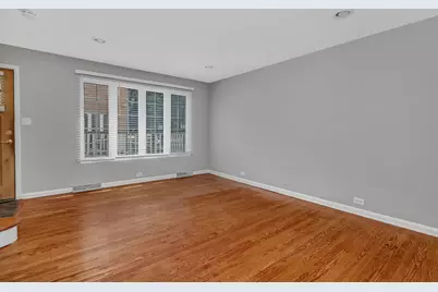 [Address not provided], La Grange, IL 60525 - Photo 14