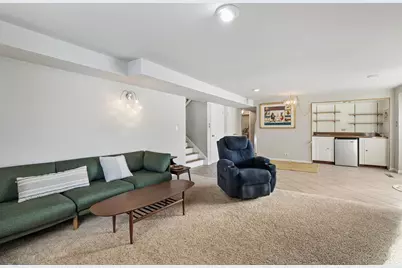 9330 Murray Court, Morton Grove, IL 60053 - Photo 14