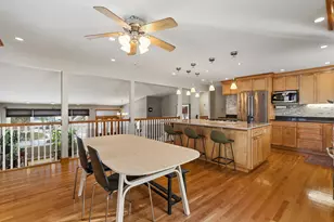 9330 Murray Ct, Morton Grove, IL 60053 - Photo 10