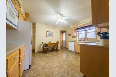 116 Forio Avenue, Mount Carroll, IL 62863 - Photo 8