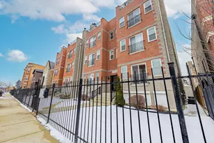 4439 S Calumet Ave, Chicago, IL 60653 - Photo 24