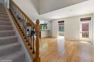 21 Northfield Terrace, Wheeling, IL 60090 - Photo 4