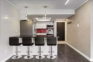 5834 W 77th St, Burbank, IL 60459 - Photo 4