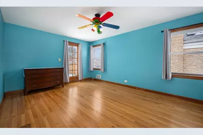 5706 N Mozart Street, Chicago, IL 60659 - Photo 12