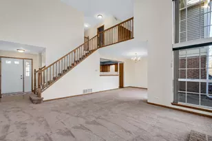 30W003 Willow Ct, Warrenville, IL 60555 - Photo 4