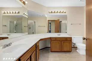 30W003 Willow Ct, Warrenville, IL 60555 - Photo 16