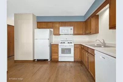 30W003 Willow Court #003, Warrenville, IL 60555 - Photo 10