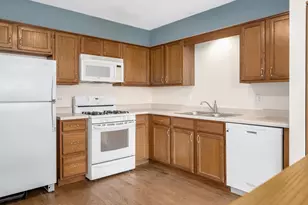 30W003 Willow Ct, Warrenville, IL 60555 - Photo 12