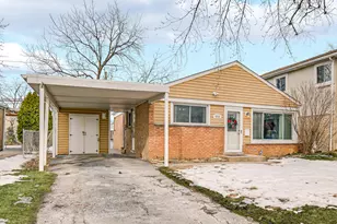 4656 W 83rd St, Chicago, IL 60652 - Photo 2