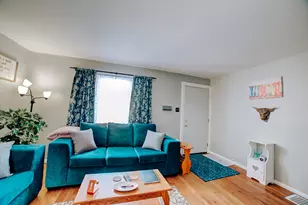 122 W Harrison Ave, Cissna Park, IL 60924 - Photo 10