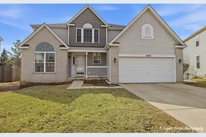 1949 W Windsor Drive, Round Lake, IL 60073 - Photo 2