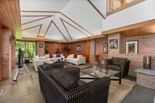 1200 Regency Ln, Lake Forest, IL 60045 - Photo 8