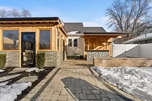 1025 Queen Anne St, Woodstock, IL 60098 - Photo 20