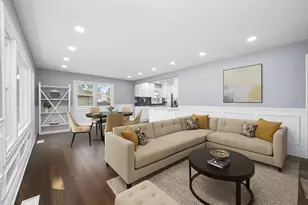 9624 W Shore Dr, Oak Lawn, IL 60453 - Photo 2