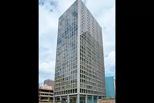 340 W Diversey Pkwy, Chicago, IL 60657 - Photo 1