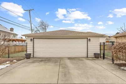 132 E Gladys Avenue, Elmhurst, IL 60126 - Photo 26