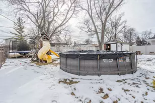 2417 Sand Lake Rd, Lindenhurst, IL 60046 - Photo 24