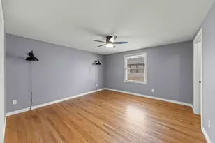 548 Jo Ann Ct, Lockport, IL 60441 - Photo 10