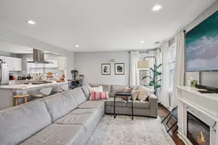 2900 W Glenlake Ave, Chicago, IL 60659 - Photo 18