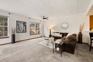 1120 Georgetown Way, Vernon Hills, IL 60061 - Photo 2