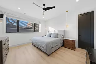 1334 W Grenshaw St, Chicago, IL 60607 - Photo 16