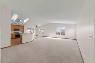 2612 Loren Ln, Algonquin, IL 60102 - Photo 14