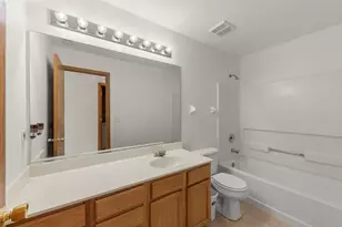 2612 Loren Ln, Algonquin, IL 60102 - Photo 16