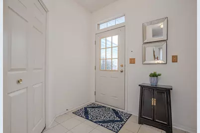 1452 Walnut Hill Avenue #1452, Saint Charles, IL 60174 - Photo 2