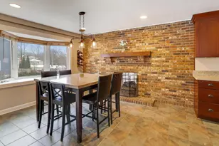 1605 Burning Trail, Wheaton, IL 60189 - Photo 6